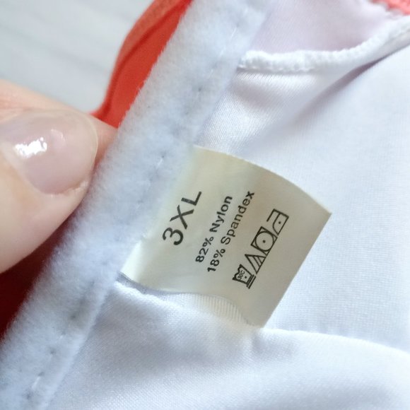 ๐โจ Pom Pom Floral Bikini - Picture 5 of 7